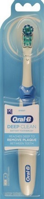 Oral-B battery brush 1 ct. or refills 2 ct.Buy 2 get $5 ExtraBucks Rewards®⯁ WITH CARD